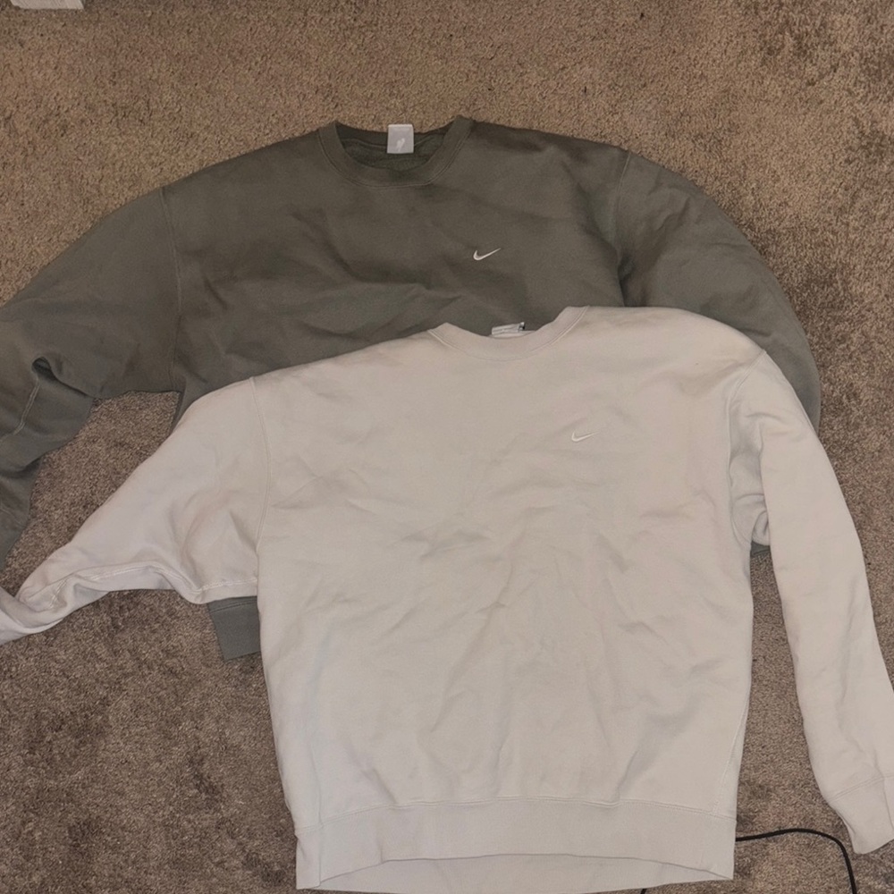 Nike Gray and Cream Crewneck Sweaters